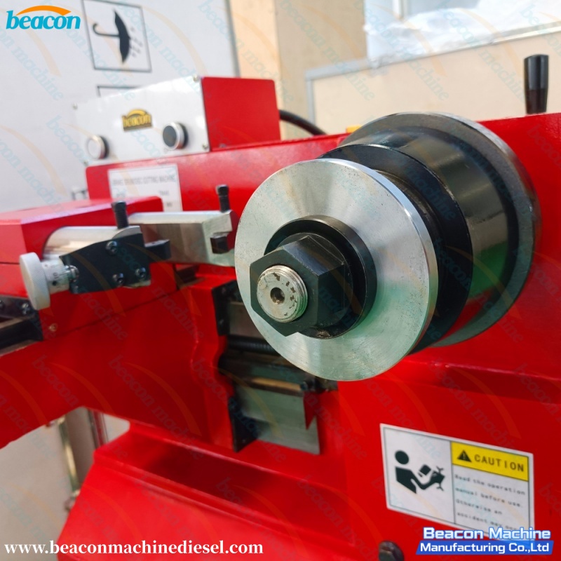 {T8445 Brake Discs and Drums Rotor Cutting and Grinding Lathe Machine }