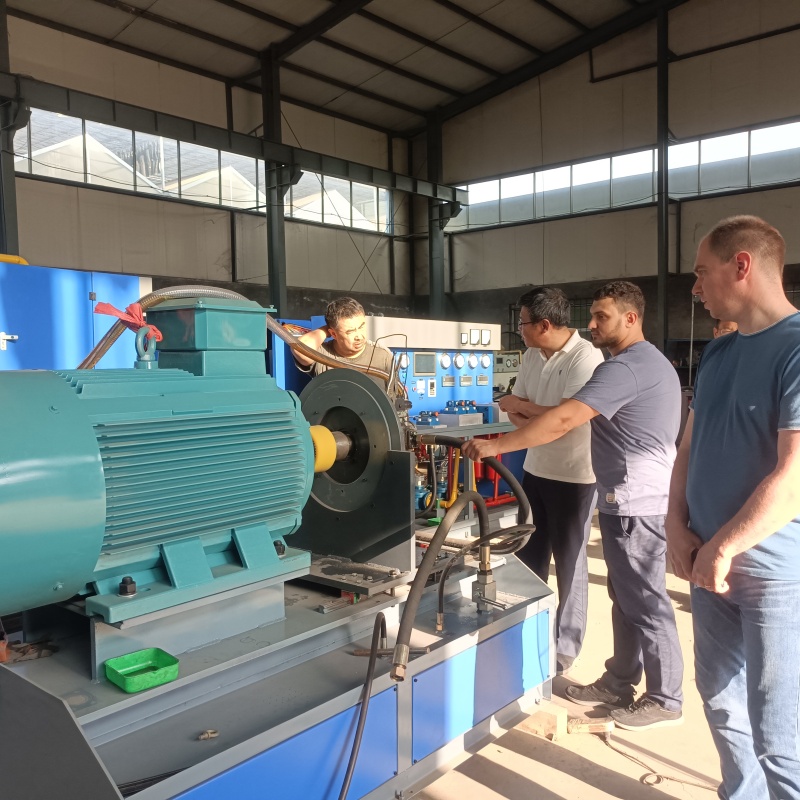 hydrulic test bench.jpg